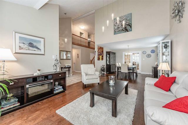 211 Daimler Dr, House detached with 4 bedrooms, 4 bathrooms and 4 parking in Kitchener ON | Image 36