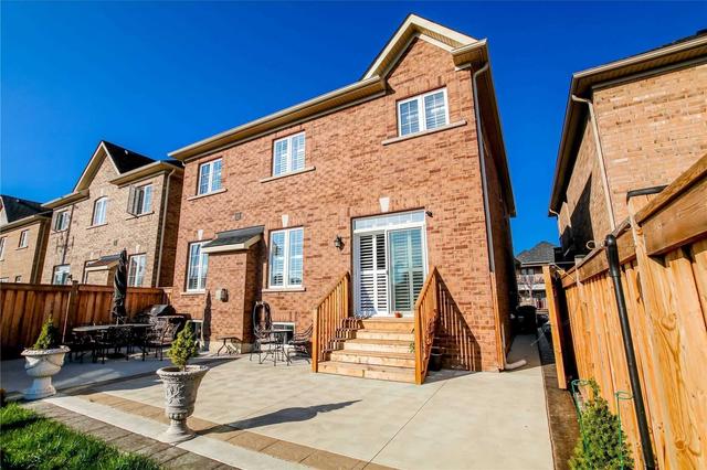 6 Midcrest Circ, House detached with 4 bedrooms, 5 bathrooms and 6 parking in Brampton ON | Image 25