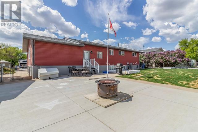 108 Cartwright Avenue, House detached with 6 bedrooms, 3 bathrooms and 2 parking in Cypress County AB | Image 43