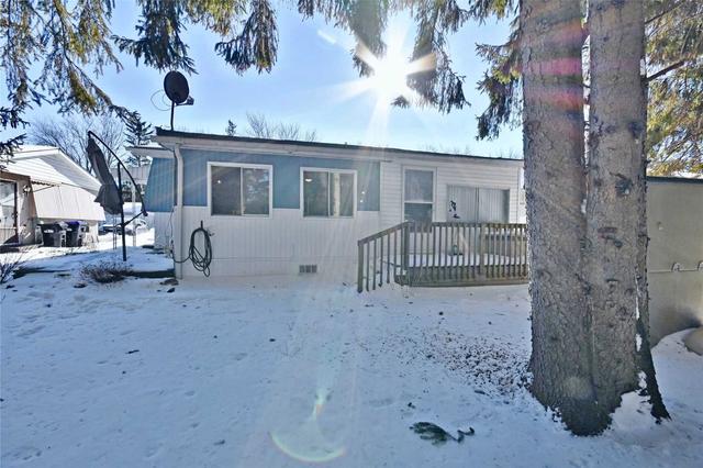 22 Cherrywood Lane, House detached with 2 bedrooms, 1 bathrooms and 2 parking in Innisfil ON | Image 4