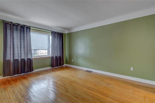 139 East 16th Street, House detached with 2 bedrooms, 1 bathrooms and 4 parking in Hamilton ON | Image 7