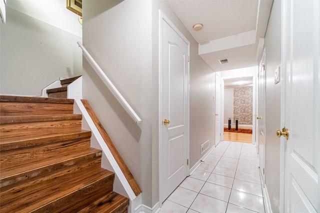 20 Herkes Dr, House semidetached with 3 bedrooms, 4 bathrooms and 3 parking in Brampton ON | Image 29