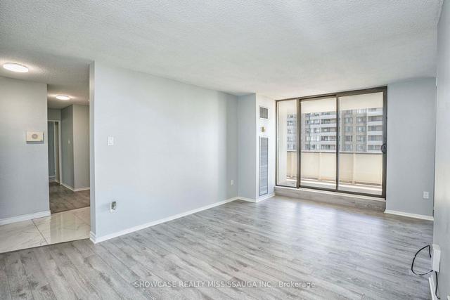 809 - 3 Lisa St, Condo with 3 bedrooms, 2 bathrooms and 1 parking in Brampton ON | Image 35