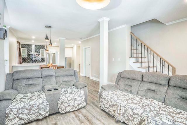 69 Park Ave, House detached with 3 bedrooms, 2 bathrooms and 2 parking in Brantford ON | Image 5