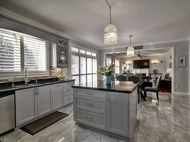 2302 Stratus Dr, House detached with 5 bedrooms, 7 bathrooms and 3 parking in Oakville ON | Image 7