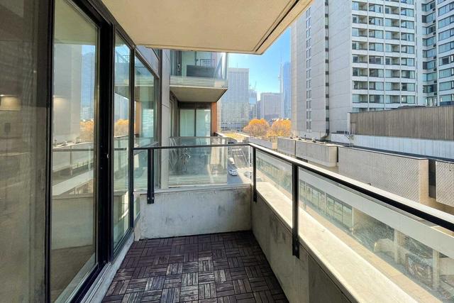 715 - 111 Elizabeth St, Condo with 1 bedrooms, 1 bathrooms and 0 parking in Toronto ON | Image 19
