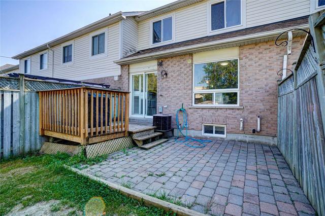 1081 Tilbury St, House attached with 3 bedrooms, 2 bathrooms and 4 parking in Oshawa ON | Image 31