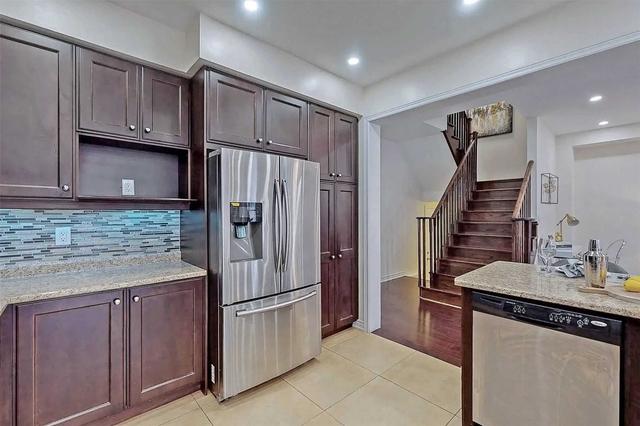 103 Holst Ave, House detached with 4 bedrooms, 4 bathrooms and 3 parking in Markham ON | Image 3