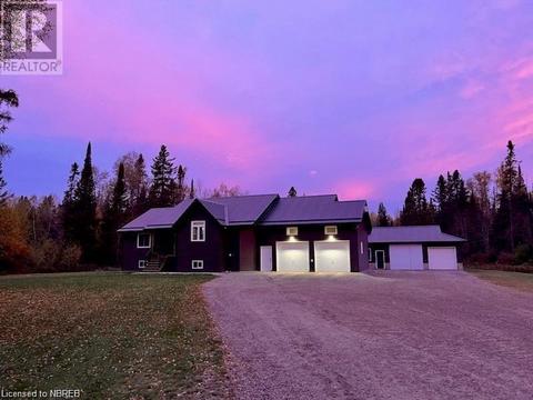 450 Hwy 522 W, House detached with 3 bedrooms, 3 bathrooms and 14 parking in Powassan ON | Card Image