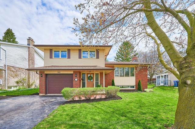 47 Glenburnie Dr, House detached with 3 bedrooms, 2 bathrooms and 3 parking in Guelph ON | Image 1