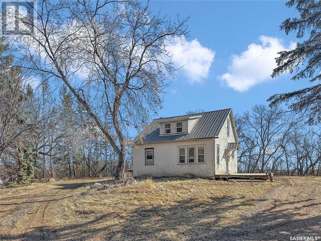 638 Acreage, House detached with 2 bedrooms, 2 bathrooms and null parking in Grayson No. 184 SK | Image 1