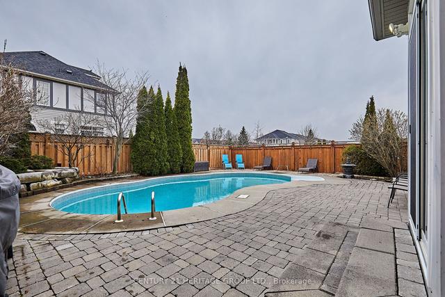 34 Bliss Crt, House detached with 3 bedrooms, 4 bathrooms and 4 parking in Whitby ON | Image 26