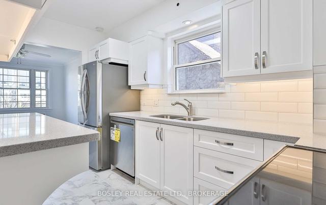 1 - 3 Warwick Ave S, House detached with 3 bedrooms, 1 bathrooms and 1 parking in Toronto ON | Image 8