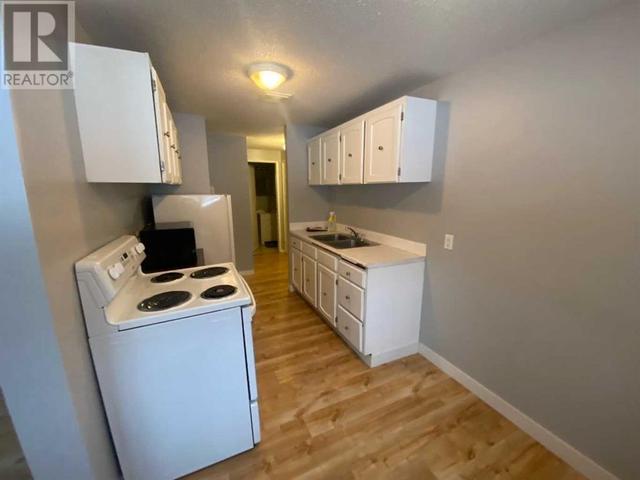 2, - 506 41 Street, Condo with 1 bedrooms, 1 bathrooms and 1 parking in Edson AB | Image 4