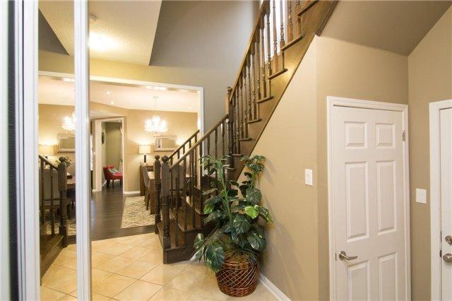104 Ruhl Dr, House detached with 4 bedrooms, 4 bathrooms and 4 parking in Milton ON | Image 3