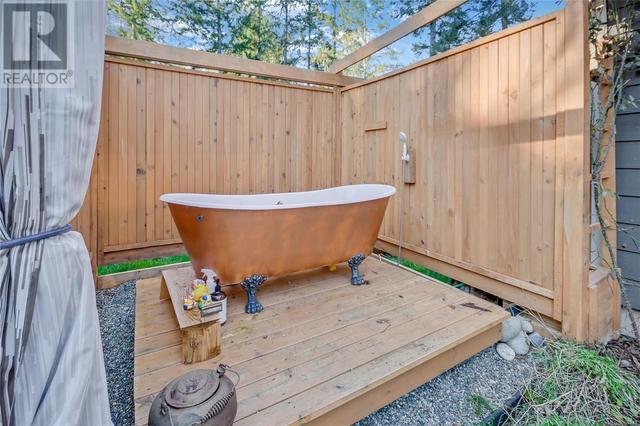 661 Dogwood Cres, House detached with 1 bedrooms, 1 bathrooms and 6 parking in Nanaimo B BC | Image 44