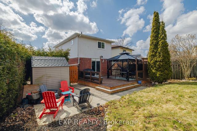 8 Holly Crt, House detached with 3 bedrooms, 2 bathrooms and 3 parking in Guelph ON | Image 13