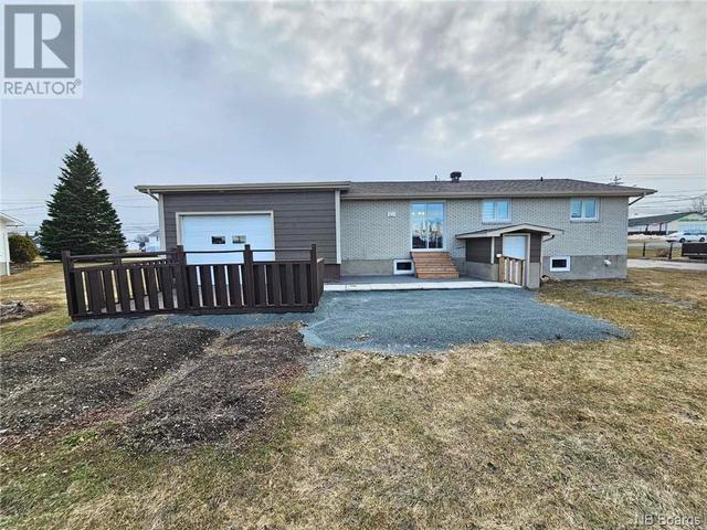 543 Principale, House detached with 3 bedrooms, 2 bathrooms and null parking in Beresford NB | Image 6