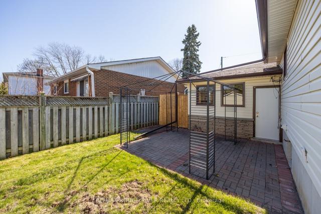 1110 Ronlea Ave, House detached with 3 bedrooms, 2 bathrooms and 4 parking in Oshawa ON | Image 29
