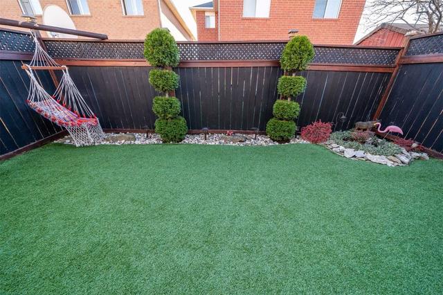 1230 Windbrook Grve, House semidetached with 3 bedrooms, 3 bathrooms and 2 parking in Mississauga ON | Image 11