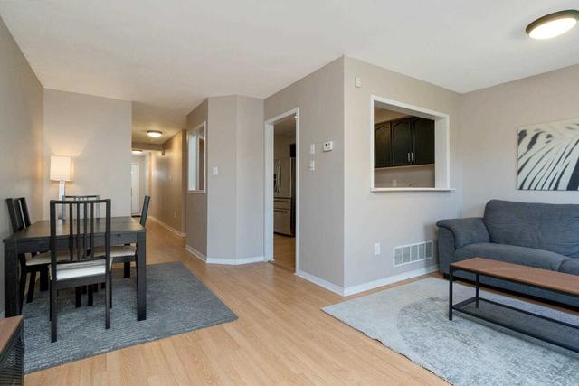 129 - 5910 Greensboro Dr, Townhouse with 3 bedrooms, 2 bathrooms and 2 parking in Mississauga ON | Image 3