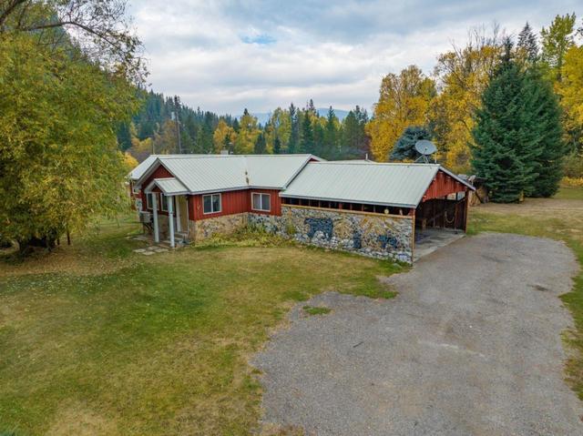 120 Rosebud Lake Road, House detached with 2 bedrooms, 1 bathrooms and null parking in Central Kootenay G BC | Image 20