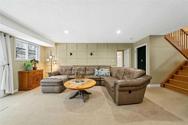 263 Glenabbey Dr, House detached with 4 bedrooms, 2 bathrooms and 5 parking in Clarington ON | Image 18