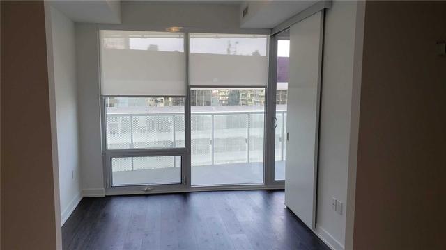 722 - 15 Queens Quay E, Condo with 2 bedrooms, 2 bathrooms and 1 parking in Toronto ON | Image 4