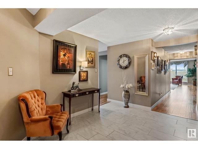 305 - 8707 107 St Nw, Condo with 2 bedrooms, 2 bathrooms and null parking in Edmonton AB | Image 3