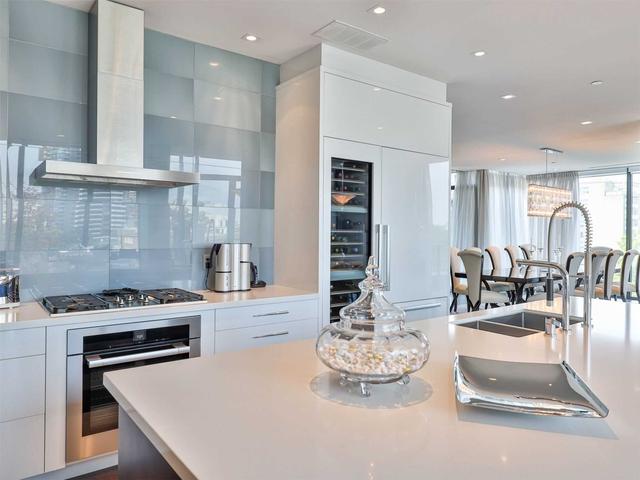 6a - 36 Hazelton Ave, Condo with 2 bedrooms, 3 bathrooms and 2 parking in Toronto ON | Image 3