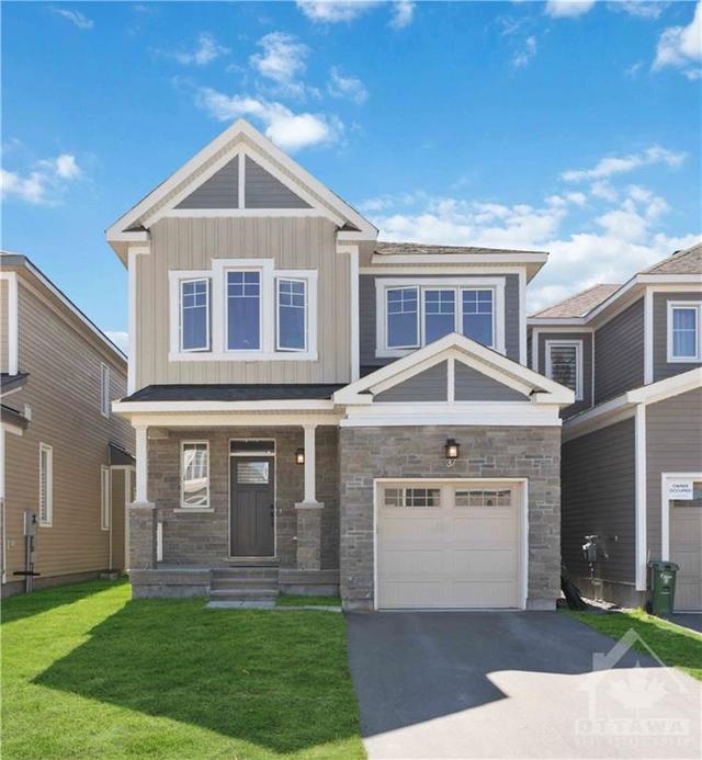 37 Pacing Walk, House detached with 4 bedrooms, 4 bathrooms and 2 parking in Ottawa ON | Image 1
