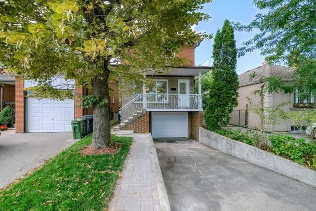 110 Foch Ave, House detached with 3 bedrooms, 4 bathrooms and 2 parking in Toronto ON | Image 12