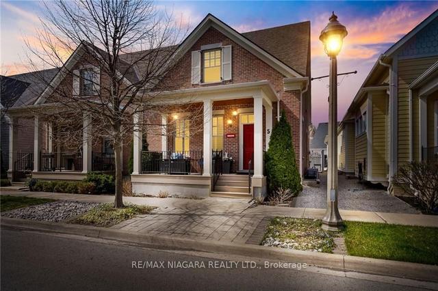5 Kirby St, House semidetached with 2 bedrooms, 4 bathrooms and 1 parking in Niagara on the Lake ON | Image 1