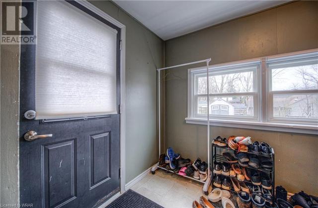 401 Courtland Avenue E, House other with 3 bedrooms, 2 bathrooms and 3 parking in Kitchener ON | Image 13