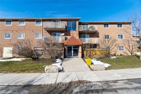 303-1580 Ernest Ave, London, ON, N6E2T9 | Card Image