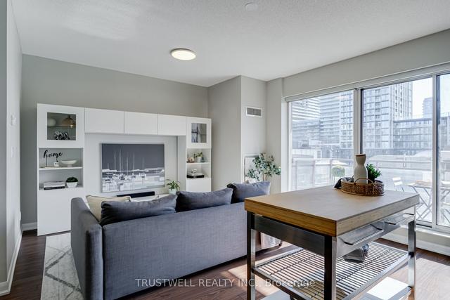 1001 - 205 Frederick St, Condo with 1 bedrooms, 1 bathrooms and 1 parking in Toronto ON | Image 5