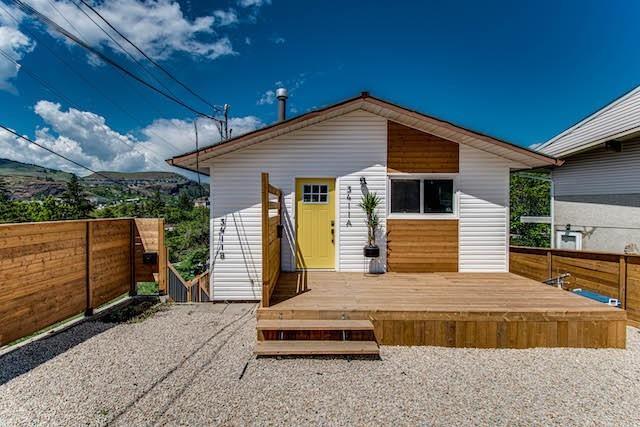 3411a Okanagan Ave, House detached with 2 bedrooms, 3 bathrooms and 6 parking in Vernon BC | Image 1