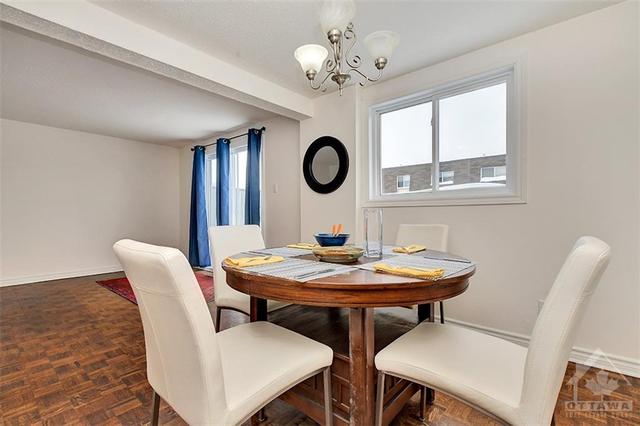 273 Ridgepark Private, Home with 3 bedrooms, 2 bathrooms and 1 parking in Ottawa ON | Image 11
