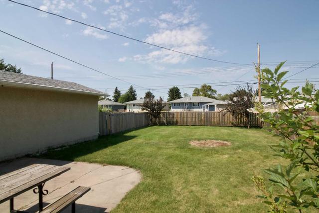 4106 51a Street, House detached with 3 bedrooms, 2 bathrooms and 3 parking in Wetaskiwin AB | Image 13