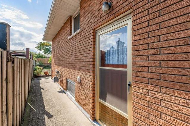 2282 King St E, House detached with 3 bedrooms, 2 bathrooms and 5 parking in Hamilton ON | Image 28