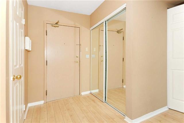 724 - 7805 Bayview Ave, Condo with 2 bedrooms, 2 bathrooms and 1 parking in Markham ON | Image 2