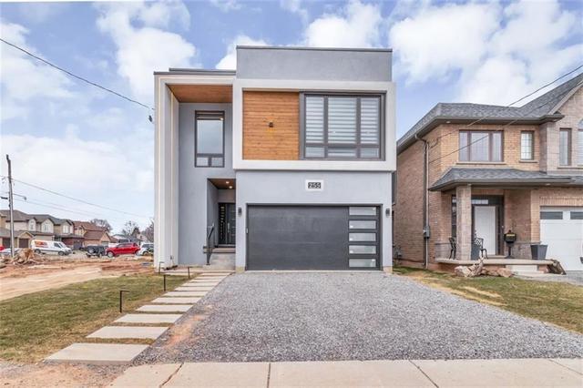 upper - 255 Federal Street, House detached with 4 bedrooms, 4 bathrooms and 1 parking in Hamilton ON | Image 1