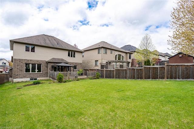 638 Redtail Trail, House detached with 4 bedrooms, 2 bathrooms and 4 parking in London ON | Image 36