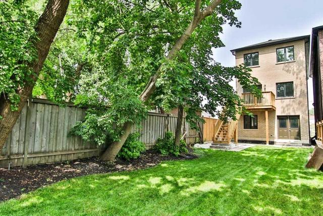 11 Denison Rd E, House detached with 3 bedrooms, 4 bathrooms and 2 parking in Toronto ON | Image 19