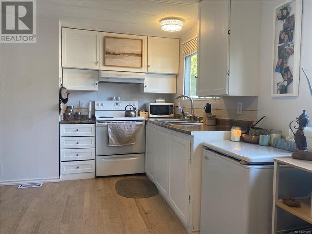 26 - 1655 Alberni Hwy, House other with 2 bedrooms, 1 bathrooms and 1 parking in Alberni Clayoquot F BC | Image 4