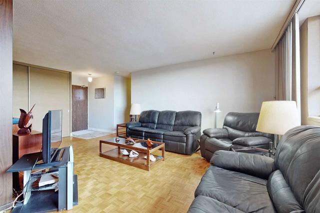 918 - 180 Markham Rd, Condo with 2 bedrooms, 2 bathrooms and 1 parking in Toronto ON | Image 9