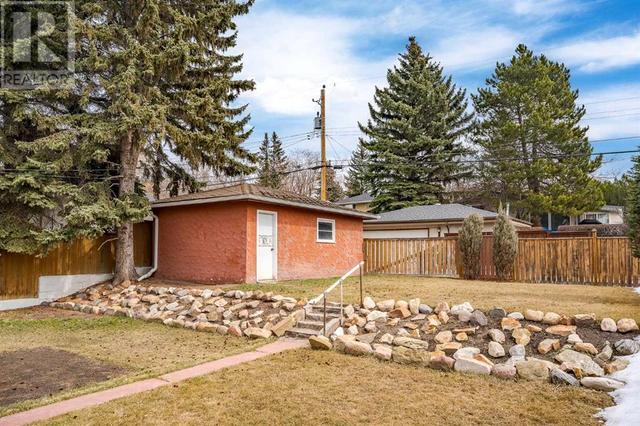 4824 Claret Street Nw, House detached with 4 bedrooms, 2 bathrooms and 2 parking in Calgary AB | Image 35