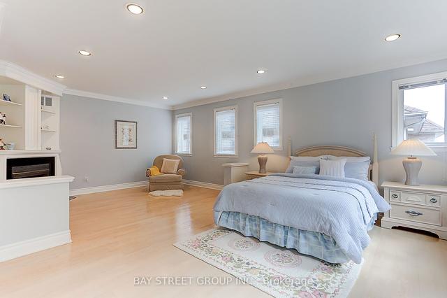25 Bowan Crt, House detached with 5 bedrooms, 7 bathrooms and 7 parking in Toronto ON | Image 11