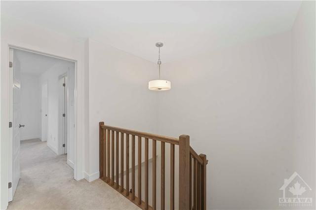 301 Broadridge Crescent, Townhouse with 3 bedrooms, 3 bathrooms and 3 parking in Ottawa ON | Image 16