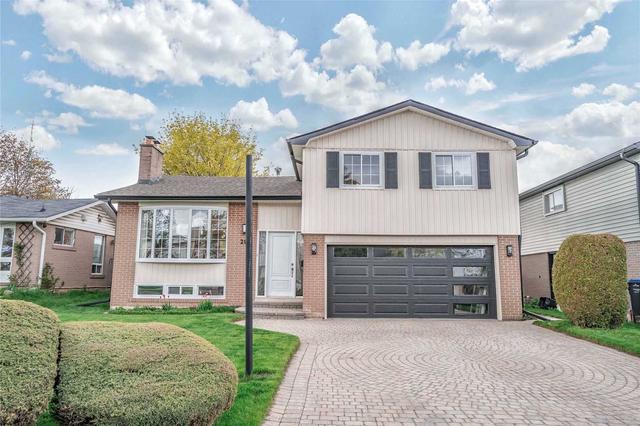28 Kilmanagh Crt, House detached with 3 bedrooms, 3 bathrooms and 6 parking in Brampton ON | Image 1